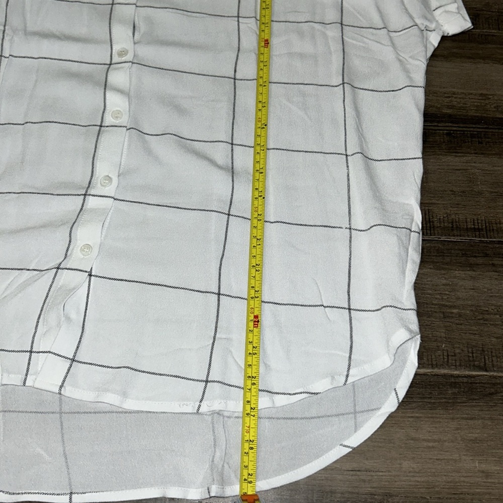 New Fun2Fun Button Up Size L - Picture 5 of 7